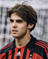 多库是不是疯了啊，非说自己是梅西